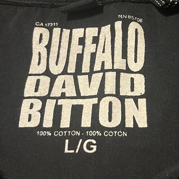 David Bitton Buffalo Desgner Men's Tank top. Large - Picture 2 of 3